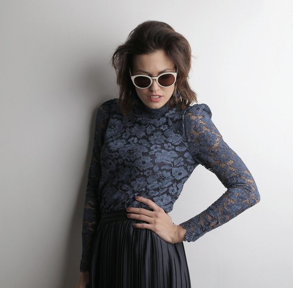 Les Essentiels de Mode pour Parfaire Votre Look: Accessoires à ne Pas Manquer