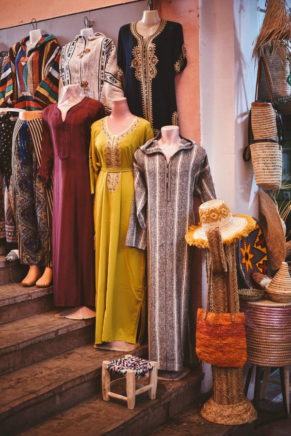 Mode maghrébine : découvrez la djellaba pour toutes les occasions