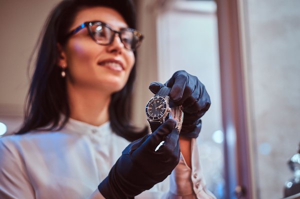 Top 5 idées de bijoux personnalisés pour homme à offrir